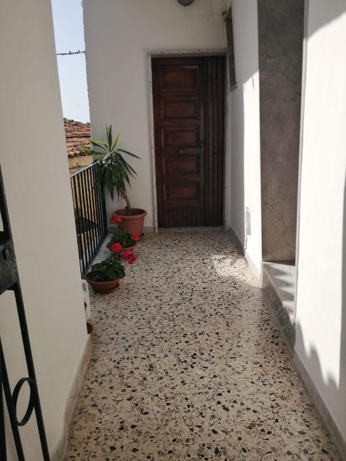 Hotel I Trecento à Padula Extérieur photo